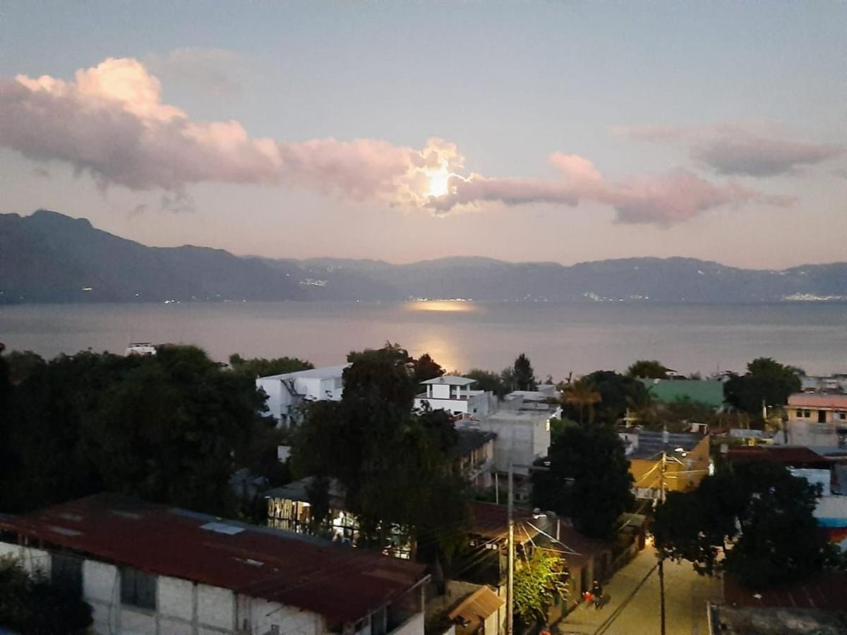 Millennium Apartment San Pedro La Laguna Bagian luar foto